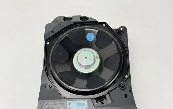 BMW 4 F32 F33 Subwoofer speaker 65139210150 9210150 18820010