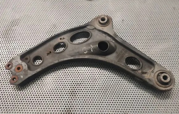Renault Trafic II (X83) Front lower control arm/wishbone 8200395034 93853465
