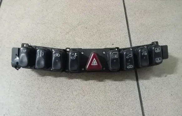 Mercedes-Benz S W220 Hazard light switch 2208214358 3304250100 10962186001