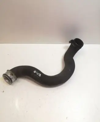 Mercedes-Benz C W204 Engine coolant pipe/hose A2045013082