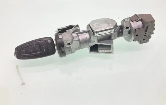 Ford Focus ST Ignition relay 3M513F880AE