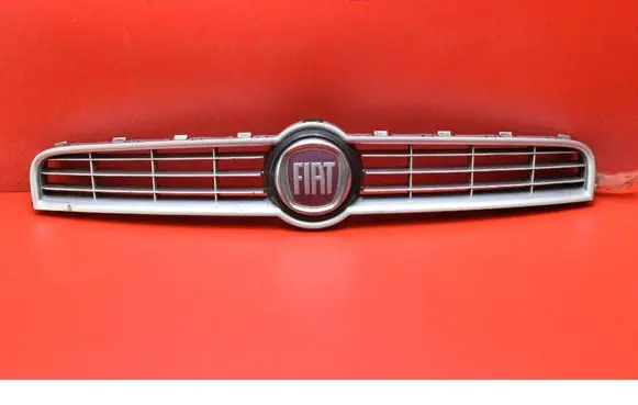 Fiat Bravo Front grill 735414652