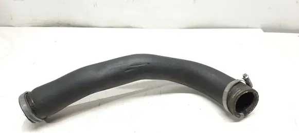 Volvo V60 Intercooler hose/pipe 31370930