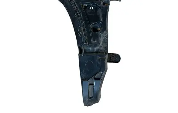 Volvo XC90 Front bumper mounting bracket 30698129