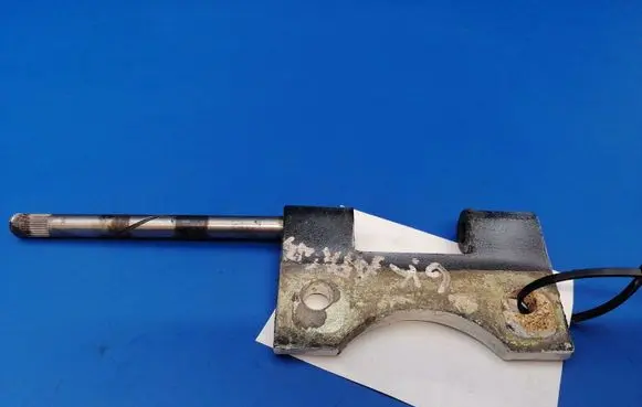 Mercedes-Benz E W123 Rear door lower hinge 1237300304