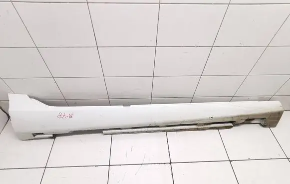 Volvo V40 Sill 31395043