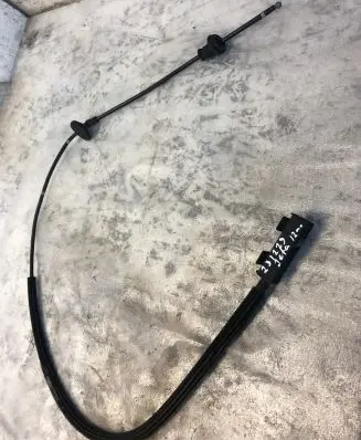 Volkswagen Jetta VI Engine bonnet/hood lock release cable 5n0823411a