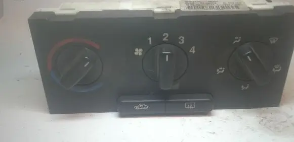 Opel Zafira A Climate control unit 10298320 90560950