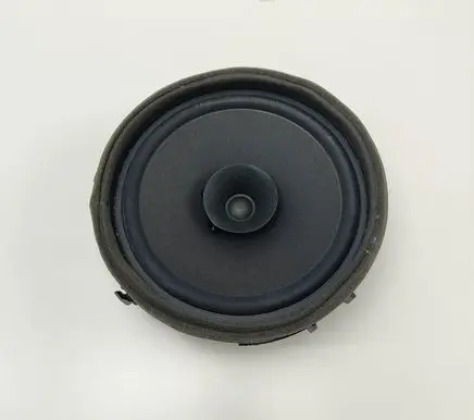 Mitsubishi Lancer Rear door speaker 8720A017