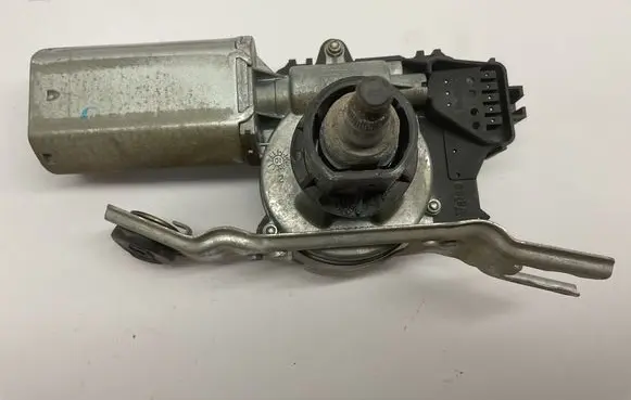 Jeep Cherokee III KJ Rear window wiper motor 9602570 53670717