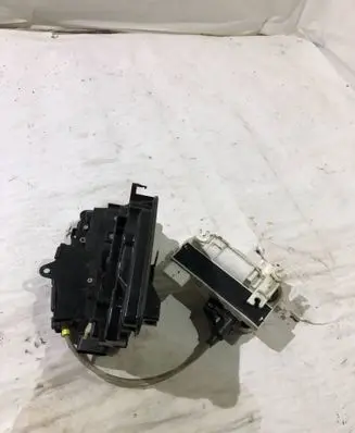 BMW X5 F15 Front door lock 7281950 18283810 A046463