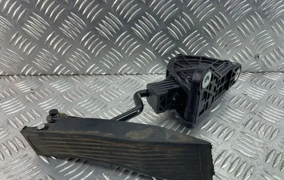 Honda Civic Accelerator throttle pedal 17800SNBG000