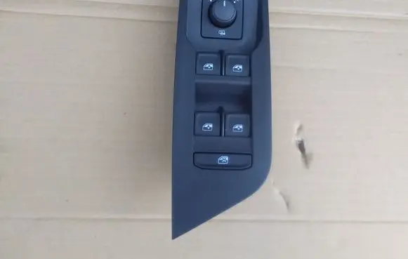 Skoda Octavia Mk4 Electric window control switch