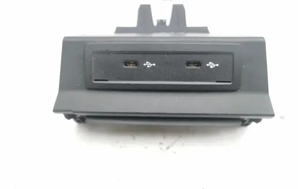 USB socket connector