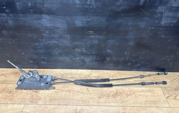 Volkswagen Golf V Gear shifter/selector 1K0711061B