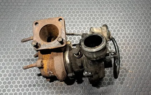 Chrysler Voyager Turbo 352420956 1F400053