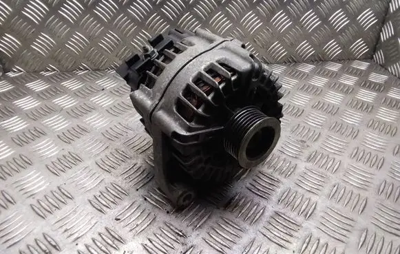 BMW 1 E81 E87 Generator/alternator 7802261