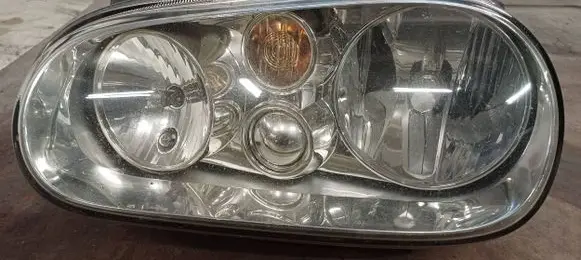 Volkswagen Golf IV Headlight/headlamp 1J1941015R 6774201G 01711701B