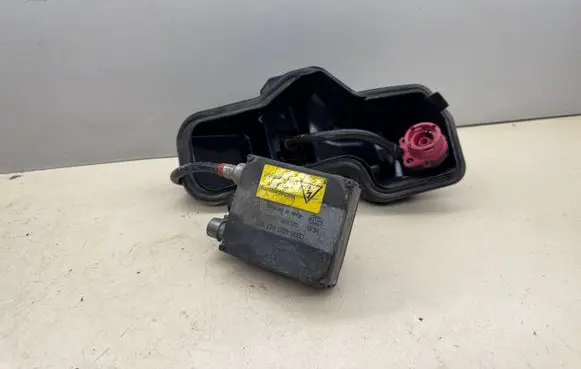 Audi A6 S6 C5 4B Headlight ballast module Xenon 4B0941471 15381400 153814