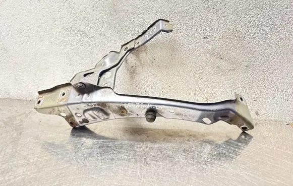 Opel Astra H Headlight/headlamp mounting bracket 13237139