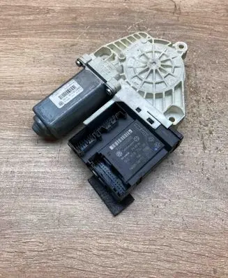 Seat Altea Front door window regulator motor 1K0959792M 1K0959702Q