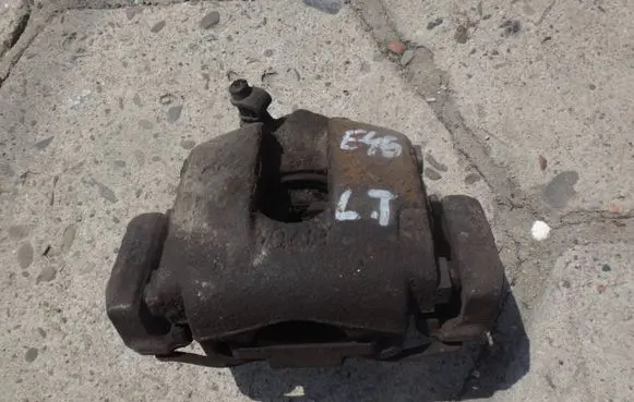 BMW 3 E46 Rear brake caliper