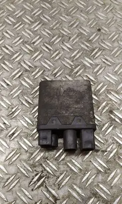 Volkswagen Transporter - Caravelle T5 Coolant fan relay 