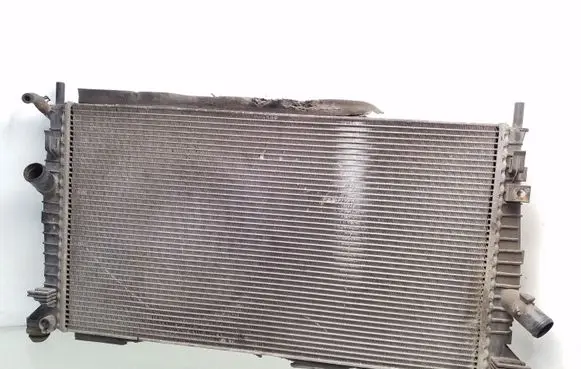 Ford Focus Coolant radiator 3M5H8005TL