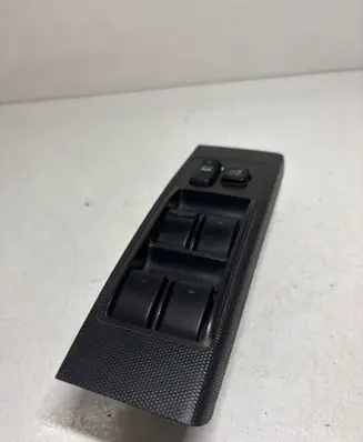 Toyota Corolla Verso AR10 Electric window control switch 848200F030 37073C203A05