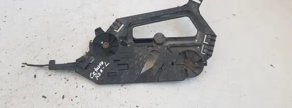 Skoda Octavia Mk2 (1Z) Headlight/headlamp mounting bracket 1Z0941339
