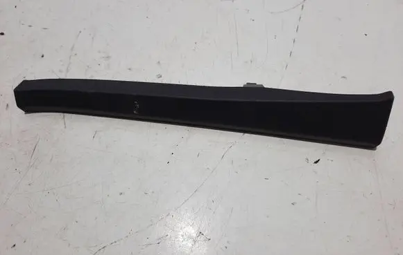 Volkswagen Touareg II Other sill/pillar trim element 7P0868237