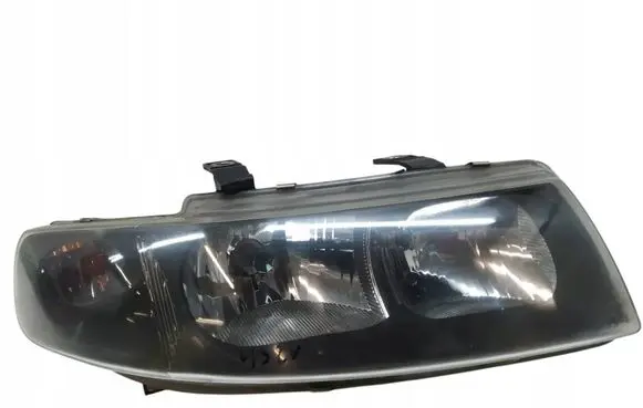 Seat Toledo II (1M) Headlight/headlamp