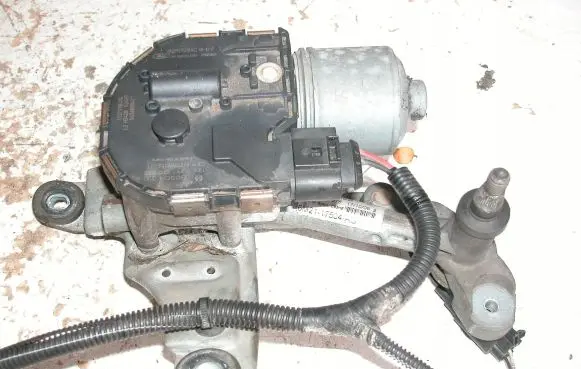 Ford S-MAX Front wiper linkage and motor