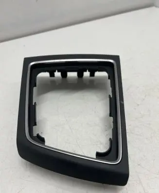 Hyundai i20 (GB IB) Gear shifter surround trim plastic 84650C8010 3517111000
