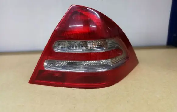 Mercedes-Benz C W203 Rear/tail lights