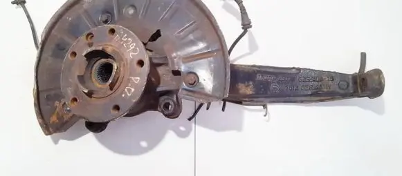 Volkswagen Touareg I Front wheel hub 7l0407258a