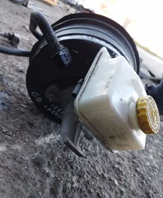 Jeep Grand Cherokee Brake booster