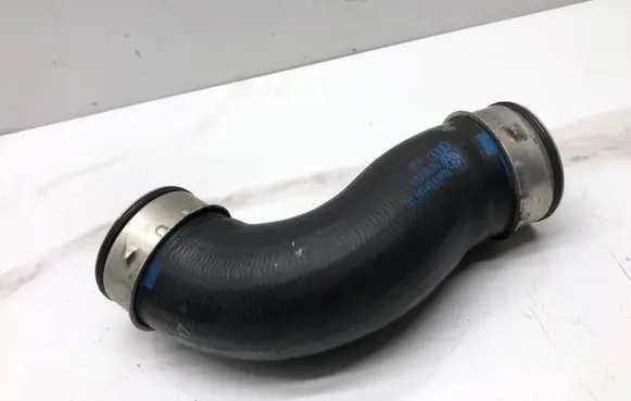 Volkswagen PASSAT B6 Intercooler hose/pipe 1K0145838D
