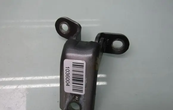 Lexus IS III XE30 Front door upper hinge