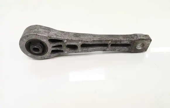 Volkswagen PASSAT B6 Engine mount bracket 3C0199855A