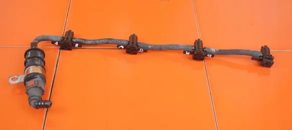 Opel Vivaro Fuel line pipe PRZELEWY 18MB40