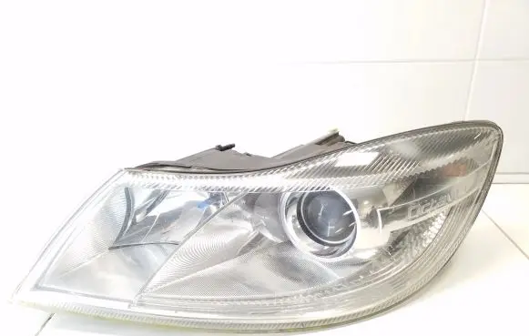 Skoda Octavia Mk2 (1Z) Headlight/headlamp 1Z1941015F