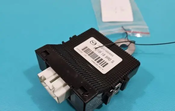 Mazda CX-5 Central body control module JL001-000695 IMPRK1392199