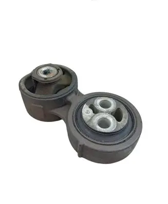 Honda FR-V Engine mount bracket