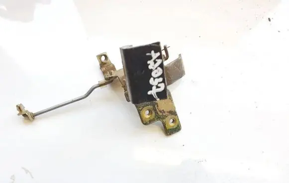 Honda CR-V Engine bonnet (hood) release handle