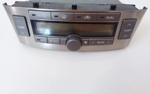 Toyota Avensis T250 Climate control unit 5590205050H