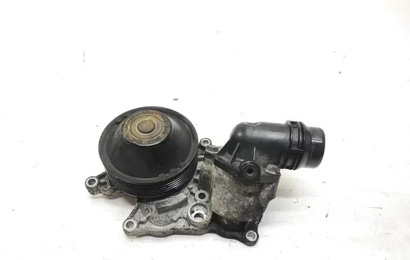 BMW 5 GT F07 Water pump 