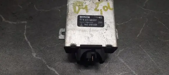 Audi 100 C1 Engine control unit/module ECU 0285100017