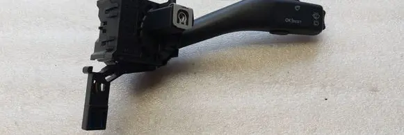 Volkswagen Golf V Wiper control stalk 1K0953519A