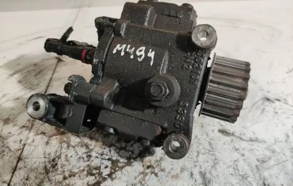 Renault Megane III Fuel injection high pressure pump A2C53351931 H8201100115 00203391